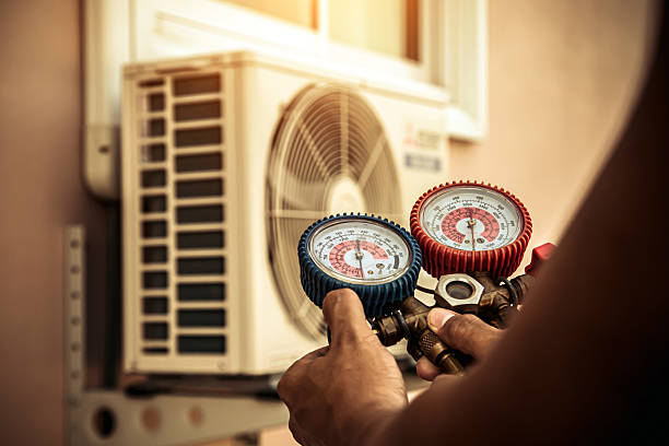 Professional Hvac technician working in Dublin, TX